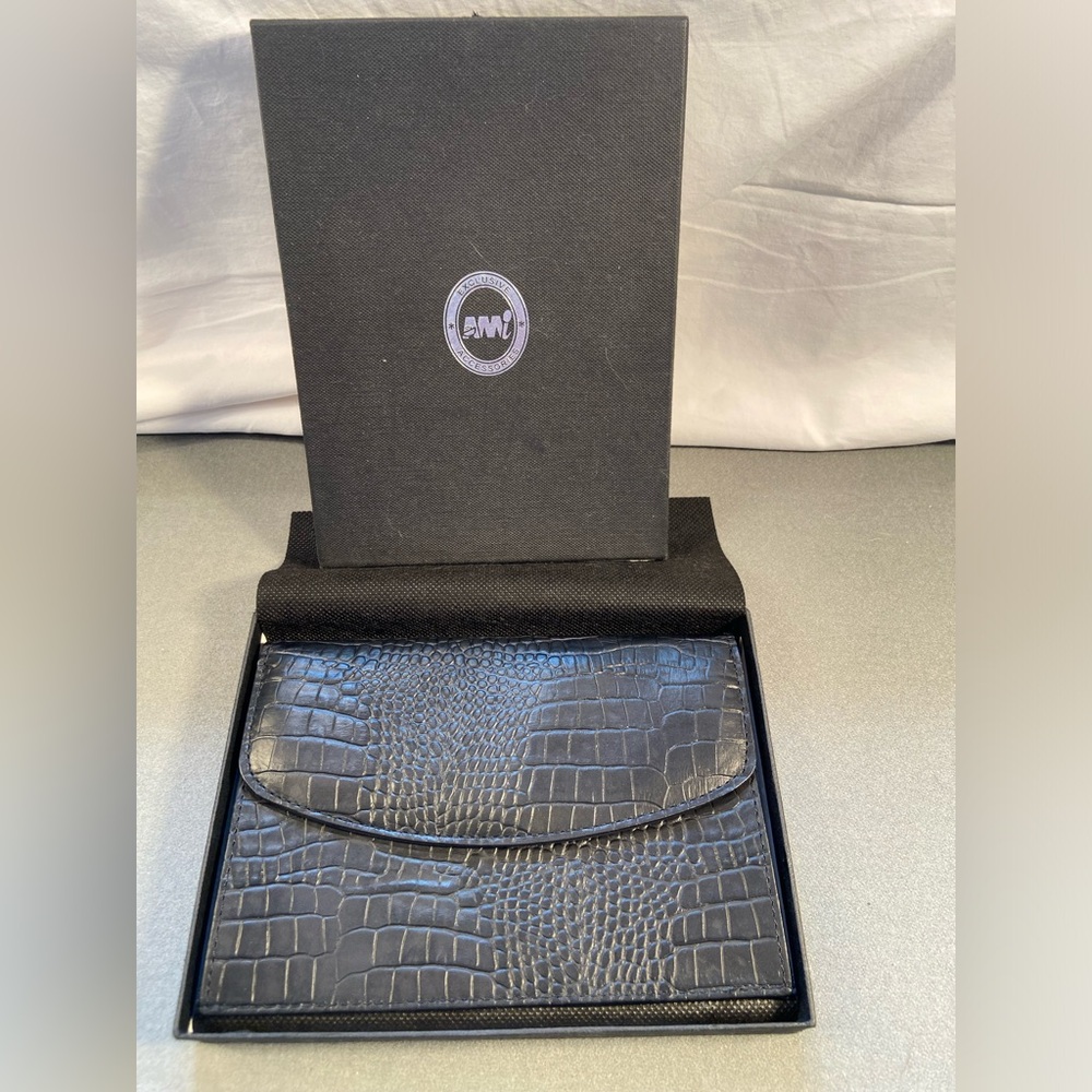 Ami Croc Embossed ‎ Envelope style photo or passport holder, Black